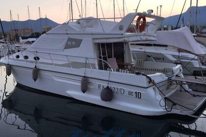 Charter Motorboat Della Pasqua Dc 10 S - Fly Venice