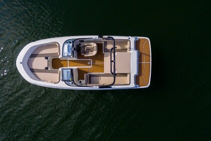 Aluguel Lancha Bayliner VR4 Bowrider Genebra