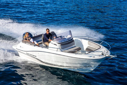 Hire Motorboat Jeanneau Cap Camarat 6.5 Cc Sitges