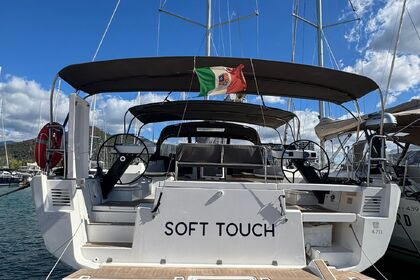 Hire Sailboat Dufour Dufour 470 Soft Touch Furnari