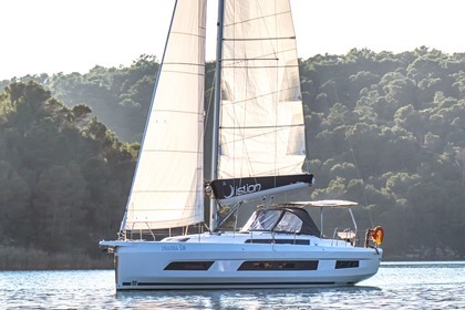 Hire Sailboat Dufour Yachts Dufour 41 Skradin