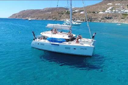 Rental Catamaran LAGOON 400 Mykonos