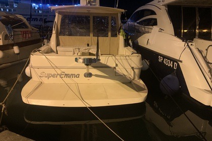 Hire Motorboat Cantiere navale Livorno Space 360 Naples