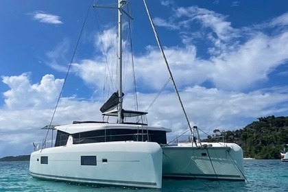 Hire Catamaran Lagoon Lagoon 42 Saint Lucia