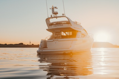 Charter Motorboat Fairline Phantom 46 Portsmouth