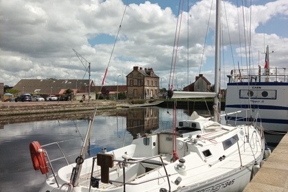 Hire Sailboat Beneteau first 345 gte Grandcamp-Maisy