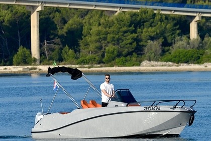 Hire Motorboat Quicksilver Activ 555 Open LIMITED EDITION Preko