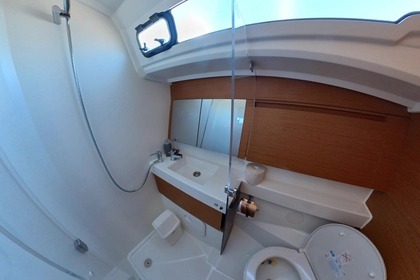 Miete Segelboot Jeanneau Sun Odyssey 410 Pirovac