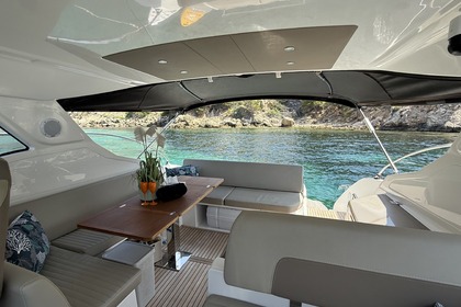 Charter Motorboat Azimut Atlantis 43 Altea