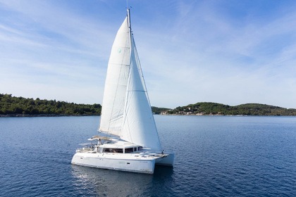 Rental Catamaran Lagoon-Bénéteau Lagoon 421 - 4 + 1 cab. Šibenik