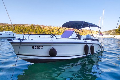 Hire Motorboat Compass 7s Šibenik