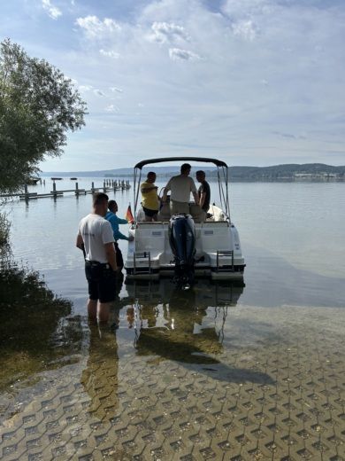 Radolfzell am Bodensee Motorboat Quicksilver 555 Activ Open alt tag text