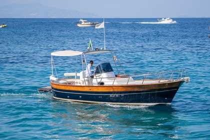Hire Motorboat Fratelli Aprea 7,5 open cruise Capri