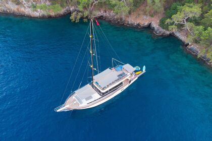 Aluguel Escuna Custom built gulet with a capacity of 12 people Luxury gulet Fethiye