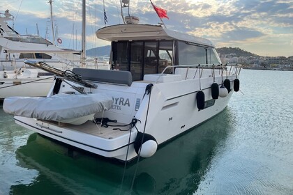 Charter Motor yacht SEALINE C48 Athens