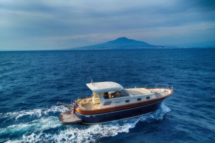 Charter Boat without licence  Apreamare Aprea 38 Sorrento