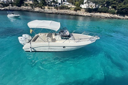 Location Bateau à moteur Capelli 28 WA Cala d'Or
