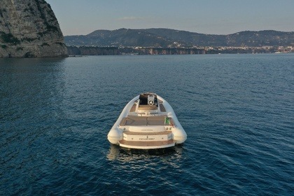 Noleggio Gommone Magazzù MX-11 Coupè Castellammare di Stabia