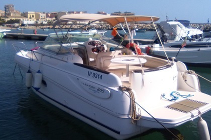 Verhuur Motorboot Jeanneau Leader 805 Syracuse