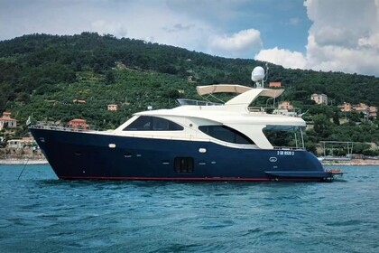 Miete Motoryacht Gianetti Navetta 19 La Spezia