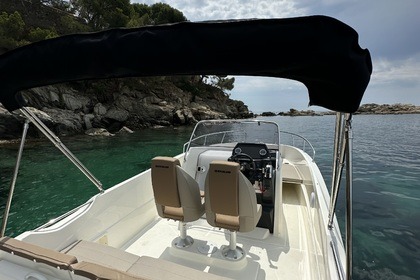 Location Bateau à moteur Quicksilver Active 675 Open Roses