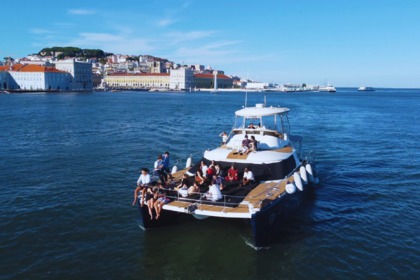 Aluguel Catamarã Prowler 480 Lisboa