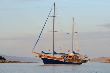 Alquiler Lancha AREBD-107 25 MT 4 CABINS 2004 Bodrum