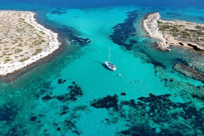 Hire Sailboat Moody 39 Paros