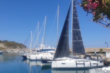 Charter Sailboat Jeanneau Sun Odyssey 410 Performance Tropea