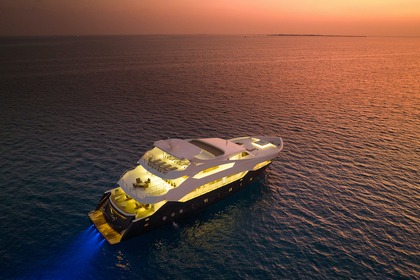 Charter Motor yacht MY FELICITY MY Malé