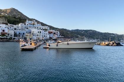 Location Bateau à moteur Tornado 50 Sportfisherman Naples