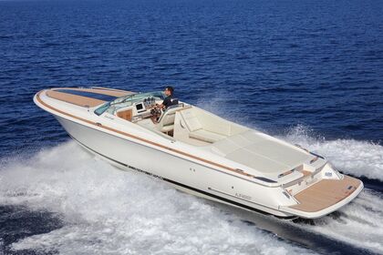 Location Bateau à moteur Chris Craft Corsair 32 Heritage Ajaccio