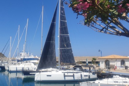 Charter Sailboat Jeanneau Sun Odyssey 410 - 3 cab. Tropea