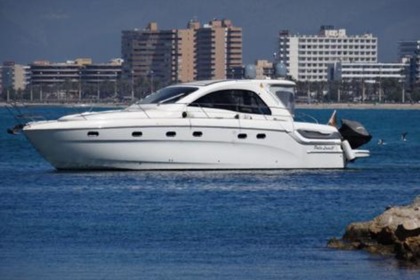 Hire Motorboat Bavaria 43 HT Sport Mallorca