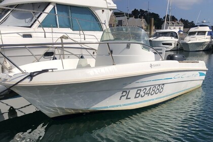 Charter Motorboat Jeanneau Cap Camarat 545 Lézardrieux