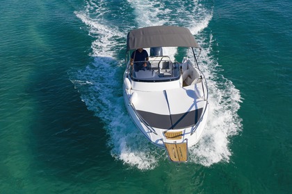 Charter Motorboat Galeon G220 Sundeck Pakoštane