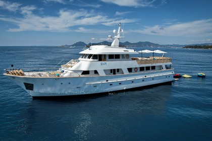 Location Yacht Cheoy Lee 35 Cannes