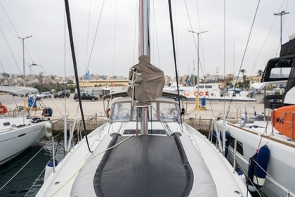 Hire Sailboat Jeanneau Sun Odyssey 410 Paros