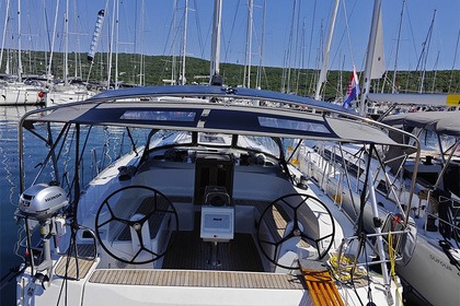 Location Voilier Bavaria Yachtbau Bavaria Cruiser 46 - 4 cab. Punat
