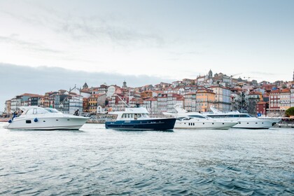 Aluguel Lancha JEANNEAU Prestige 42S Porto