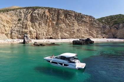 Noleggio Barca a motore BENETEAU GRAN TURISM 32 Sesimbra